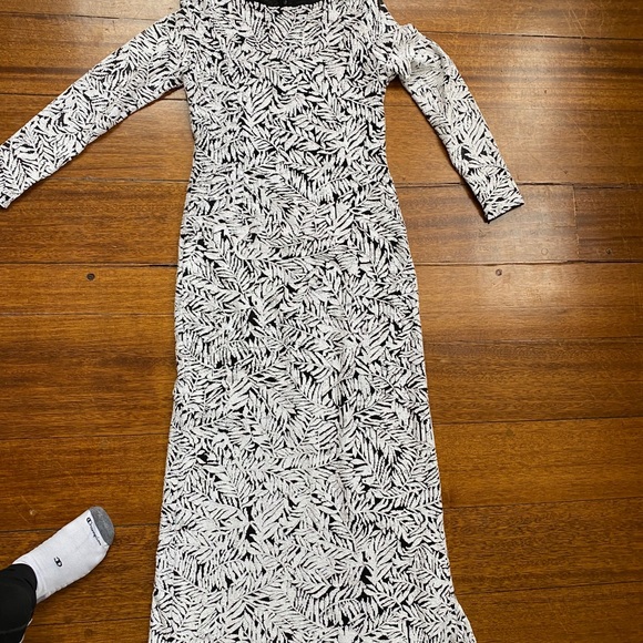 Stunning! Michael Kors Collection - Posh Certified Gown - Firm Price - Picture 7 of 9